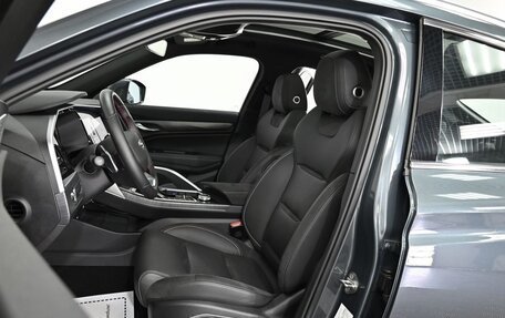 Geely Tugella FY11, 2023 год, 3 799 000 рублей, 8 фотография