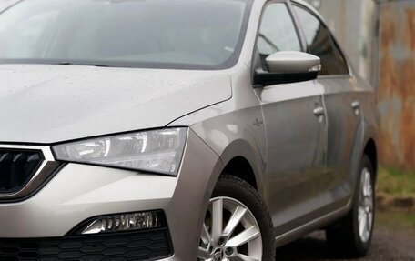 Skoda Rapid II, 2022 год, 2 000 000 рублей, 2 фотография