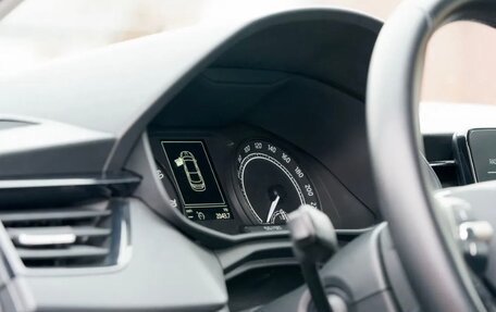 Skoda Rapid II, 2022 год, 2 000 000 рублей, 17 фотография