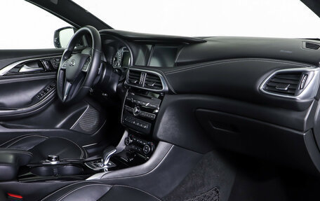 Infiniti QX30, 2017 год, 2 239 000 рублей, 11 фотография