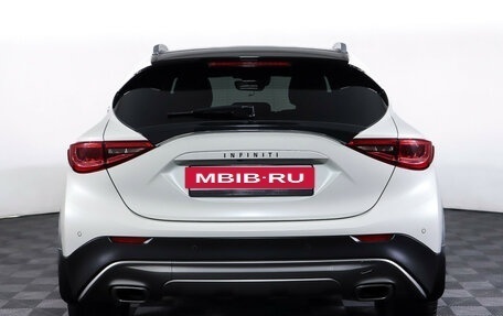 Infiniti QX30, 2017 год, 2 239 000 рублей, 6 фотография
