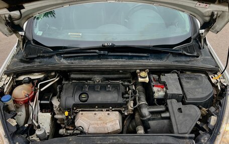 Peugeot 308 II, 2011 год, 565 000 рублей, 14 фотография