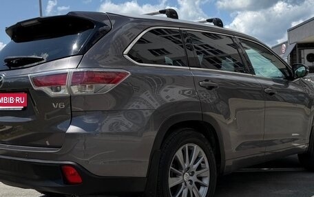 Toyota Highlander III, 2015 год, 2 515 000 рублей, 5 фотография