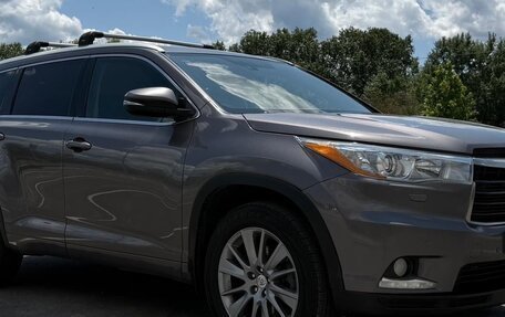 Toyota Highlander III, 2015 год, 2 515 000 рублей, 7 фотография