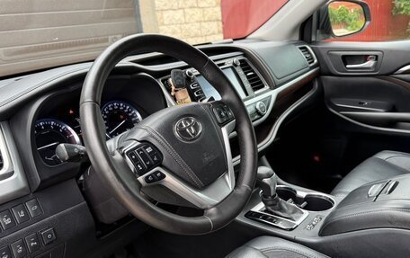 Toyota Highlander III, 2015 год, 2 515 000 рублей, 16 фотография