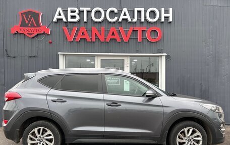 Hyundai Tucson III, 2016 год, 1 990 000 рублей, 3 фотография