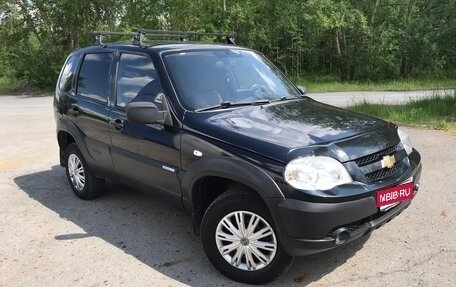 Chevrolet Niva I рестайлинг, 2012 год, 598 000 рублей, 1 фотография