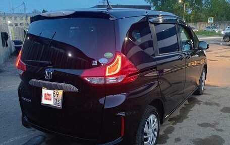 Honda Freed II, 2018 год, 1 800 000 рублей, 2 фотография