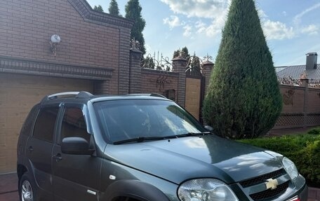 Chevrolet Niva I рестайлинг, 2012 год, 650 000 рублей, 2 фотография