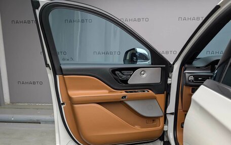 Lincoln Aviator II, 2020 год, 5 799 000 рублей, 13 фотография