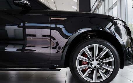 Land Rover Range Rover Sport, 2024 год, 16 000 000 рублей, 21 фотография