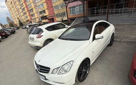 Mercedes-Benz E-Класс, 2011 год, 1 500 000 рублей, 4 фотография