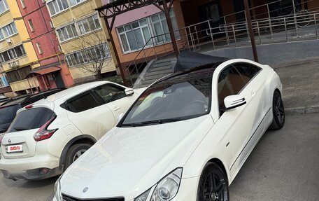 Mercedes-Benz E-Класс, 2011 год, 1 500 000 рублей, 2 фотография