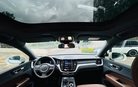 Volvo XC60 II, 2021 год, 3 380 000 рублей, 2 фотография