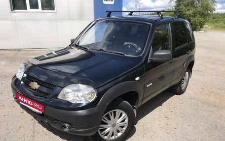 Chevrolet Niva I рестайлинг, 2012 год, 598 000 рублей, 3 фотография