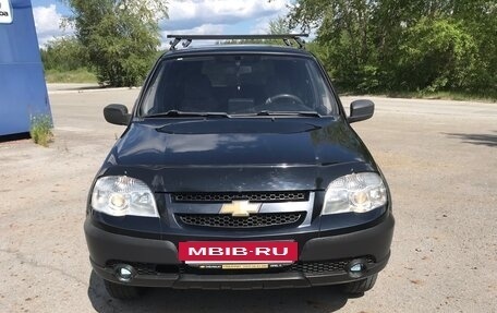 Chevrolet Niva I рестайлинг, 2012 год, 598 000 рублей, 2 фотография