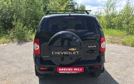 Chevrolet Niva I рестайлинг, 2012 год, 598 000 рублей, 5 фотография