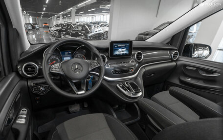 Mercedes-Benz V-Класс, 2016 год, 3 200 000 рублей, 7 фотография