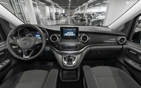 Mercedes-Benz V-Класс, 2016 год, 3 200 000 рублей, 8 фотография
