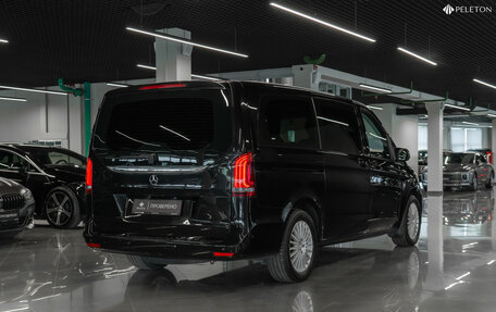 Mercedes-Benz V-Класс, 2016 год, 3 200 000 рублей, 4 фотография