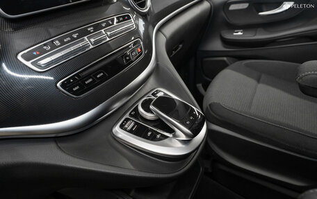 Mercedes-Benz V-Класс, 2016 год, 3 200 000 рублей, 19 фотография