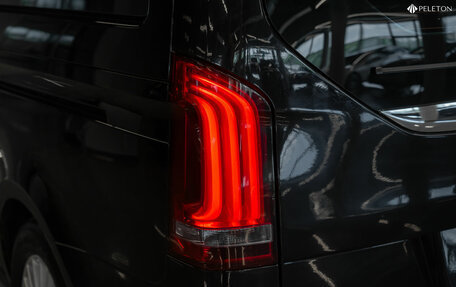 Mercedes-Benz V-Класс, 2016 год, 3 200 000 рублей, 30 фотография