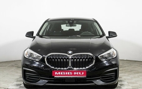 BMW 1 серия, 2019 год, 2 248 900 рублей, 2 фотография