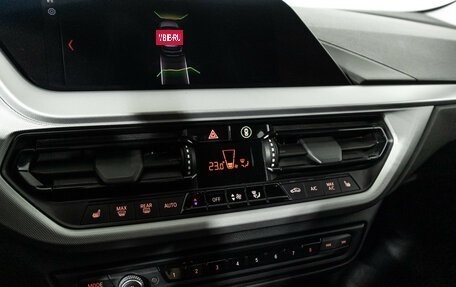 BMW 1 серия, 2019 год, 2 248 900 рублей, 18 фотография