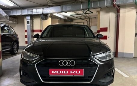 Audi A4, 2022 год, 2 950 000 рублей, 1 фотография