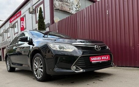 Toyota Camry, 2016 год, 1 890 000 рублей, 2 фотография