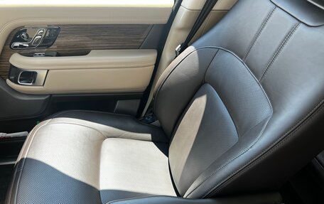 Land Rover Range Rover IV рестайлинг, 2018 год, 8 640 000 рублей, 12 фотография