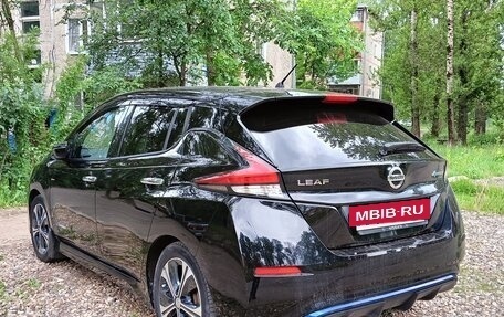 Nissan Leaf II, 2018 год, 1 490 000 рублей, 12 фотография