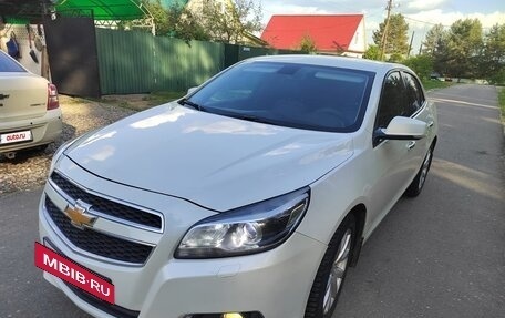 Chevrolet Malibu VIII, 2012 год, 870 000 рублей, 2 фотография