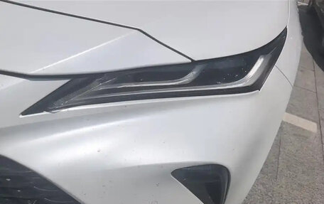 Toyota Venza, 2024 год, 3 948 980 рублей, 3 фотография