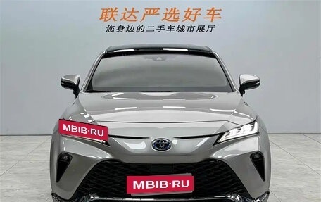 Toyota Venza, 2022 год, 3 545 000 рублей, 2 фотография