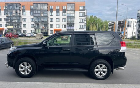 Toyota Land Cruiser Prado 150 рестайлинг 2, 2011 год, 2 350 000 рублей, 5 фотография