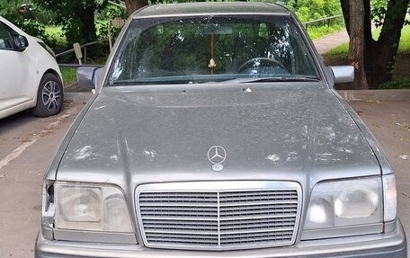 Mercedes-Benz E-Класс, 1993 год, 300 000 рублей, 5 фотография