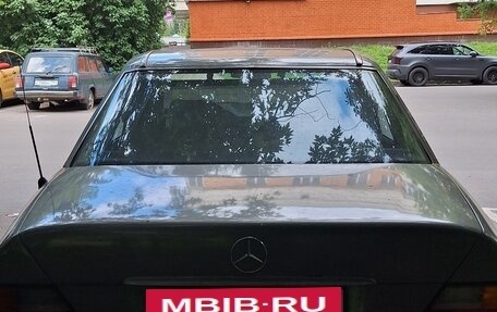 Mercedes-Benz E-Класс, 1993 год, 300 000 рублей, 8 фотография