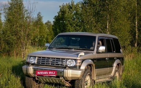 Mitsubishi Pajero III рестайлинг, 1993 год, 680 000 рублей, 10 фотография