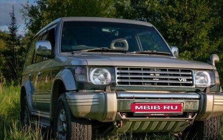 Mitsubishi Pajero III рестайлинг, 1993 год, 680 000 рублей, 13 фотография