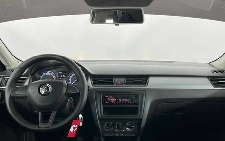 Skoda Rapid I, 2019 год, 1 075 000 рублей, 11 фотография