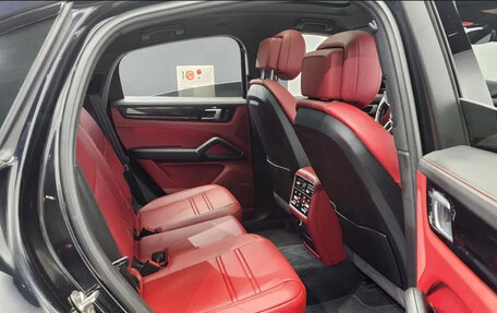 Porsche Cayenne III, 2022 год, 7 553 700 рублей, 12 фотография