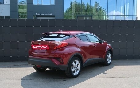 Toyota C-HR I рестайлинг, 2019 год, 2 500 000 рублей, 6 фотография