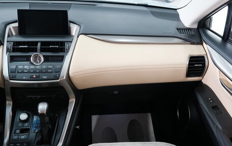 Lexus NX I, 2016 год, 3 049 000 рублей, 20 фотография