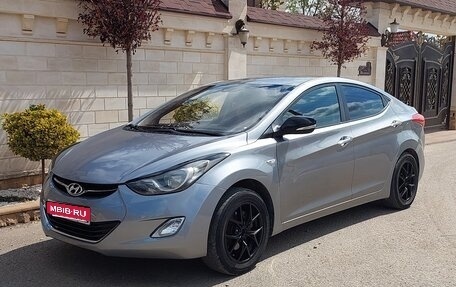 Hyundai Avante, 2011 год, 975 000 рублей, 1 фотография