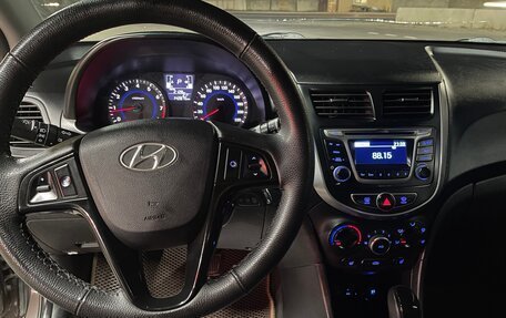 Hyundai Solaris II рестайлинг, 2014 год, 1 050 000 рублей, 4 фотография
