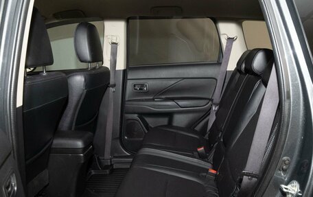 Mitsubishi Outlander III рестайлинг 3, 2015 год, 1 750 000 рублей, 8 фотография