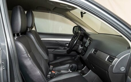 Mitsubishi Outlander III рестайлинг 3, 2015 год, 1 750 000 рублей, 7 фотография