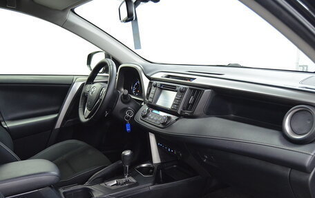 Toyota RAV4, 2015 год, 1 980 000 рублей, 23 фотография