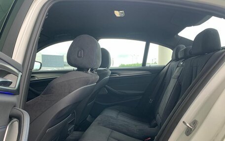 BMW 5 серия, 2020 год, 3 990 000 рублей, 15 фотография